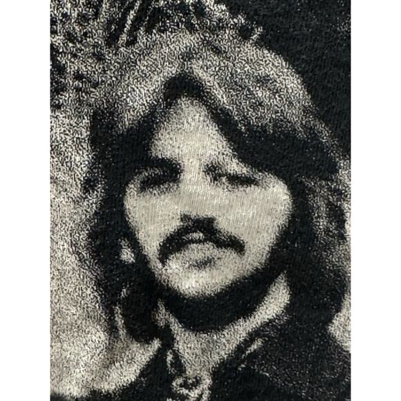 Vintage Beatles All Over Print Shirt In Field 1995 Size XL Fruit of the Loom - Picture 11 of 11